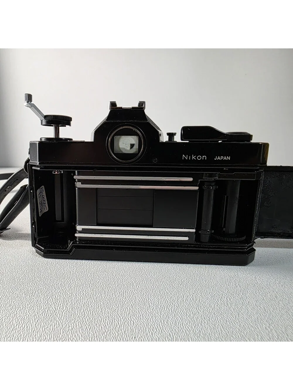 Vintage Nikon Nikomat FT2 Film SLR 35mm Camera W/Sakar MC Auto 70-210mm 1:3.9